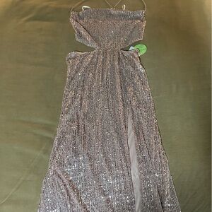 Size med blush closed Windsor dress.